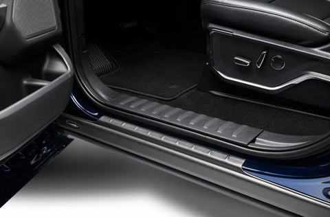 Bushwacker 14130 - Trail Armor Rocker Panel Black, Incl. Side Panels/Sill Plate Cover, 4-piece set