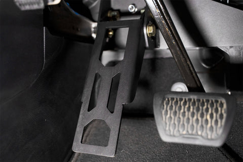 DV8 Offroad STJL-03 2018-22 Jeep JL/JT Adjustable Dead Pedal?
