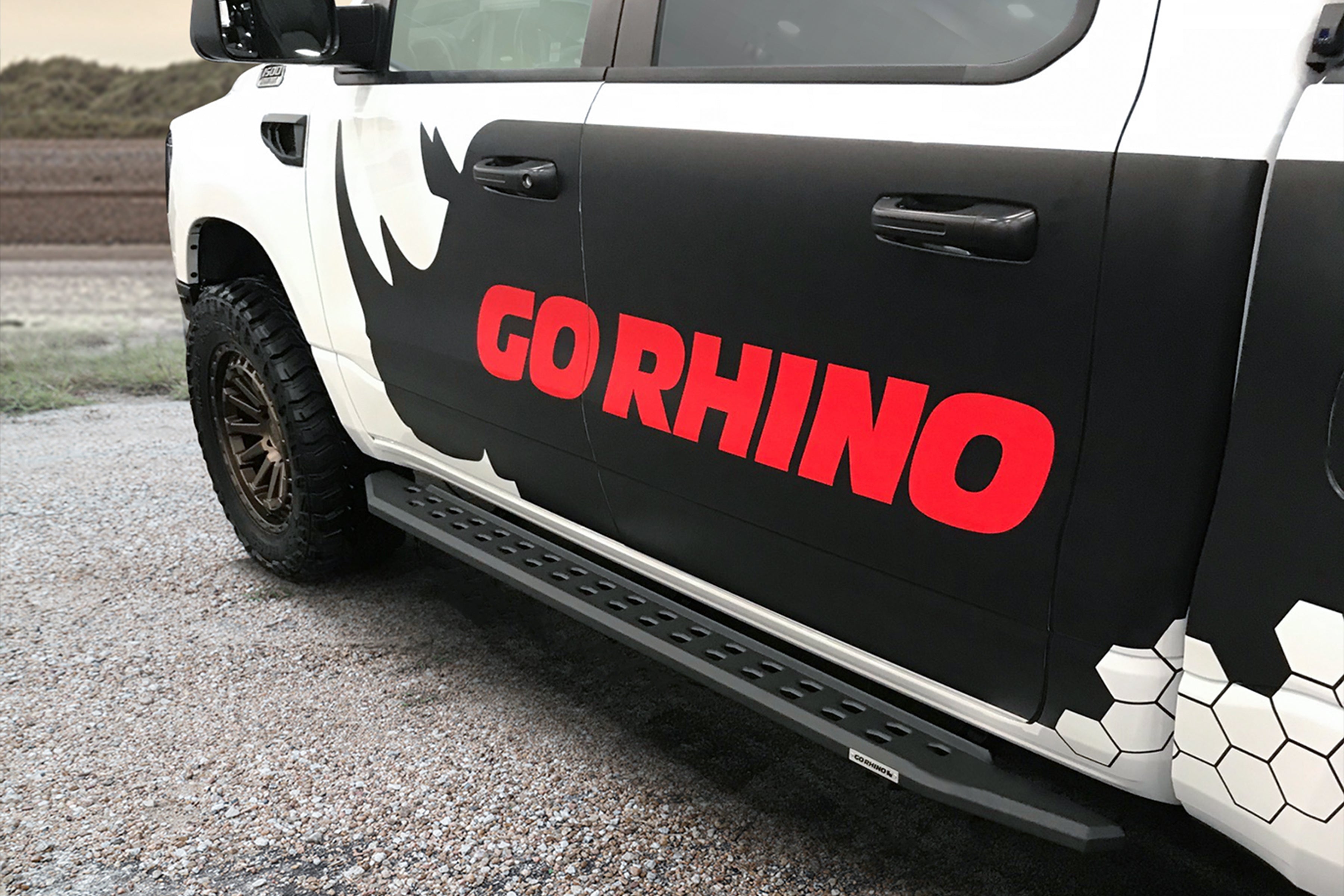 GoRhino_RB20_Slim_Lifestyle_206.jpg