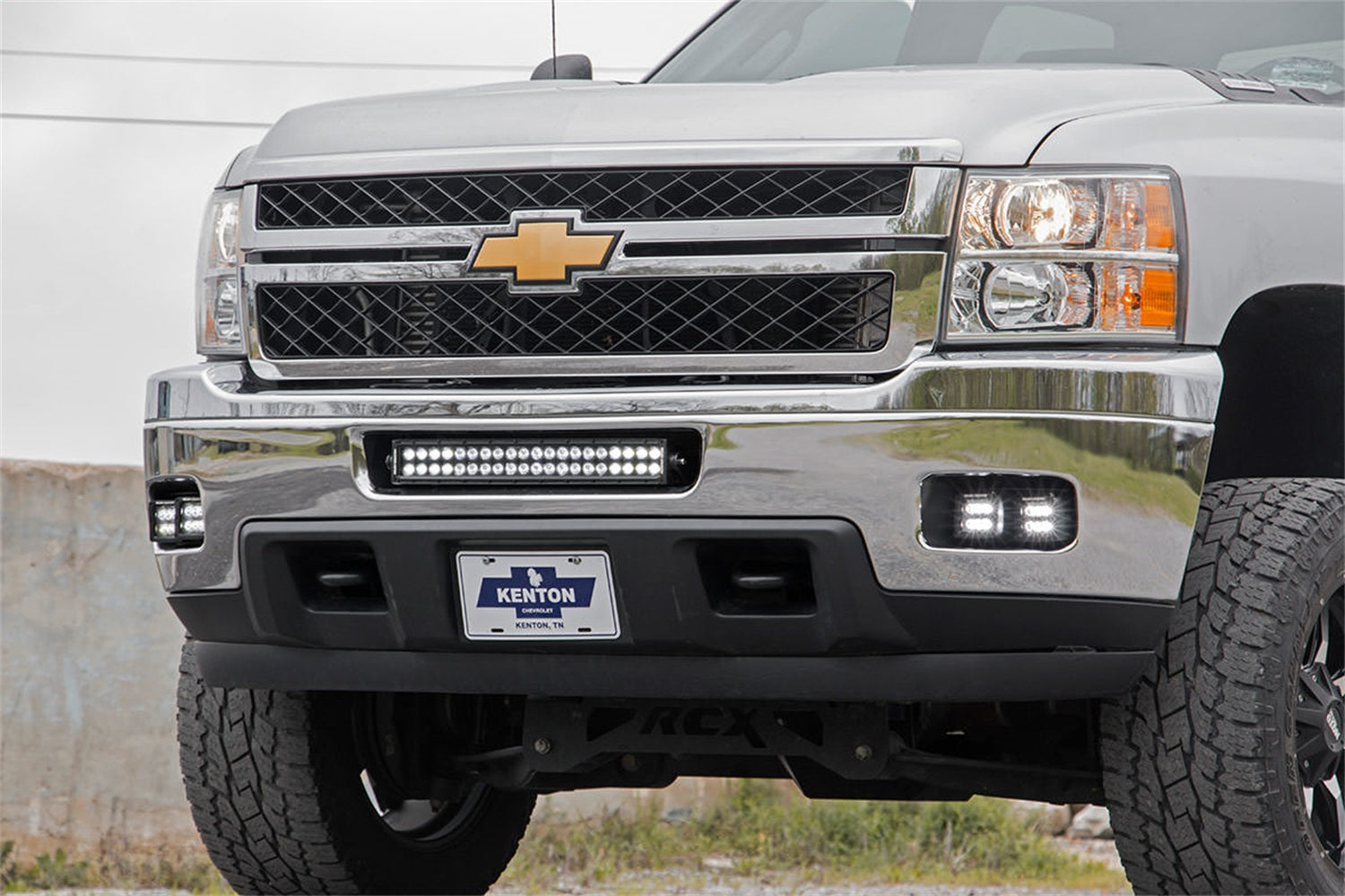 chevy-2013-2500hd-gray-fd-70628v2.jpg